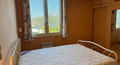 Investissement ou maison familiale dans un village du Périgord Noir avec toutes les commodités et proche de la Dordogne.