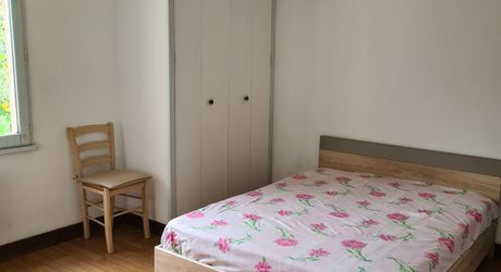 Investissement ou maison familiale dans un village du Périgord Noir avec toutes les commodités et proche de la Dordogne.