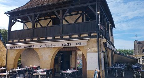 Fonds de commerce Bar Brasserie Restaurant idéalement situé dans village très touristique