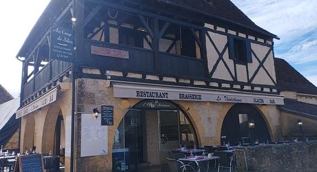 Fonds de commerce Bar Brasserie Restaurant idéalement situé dans village très touristique