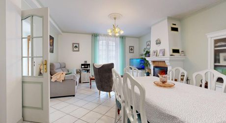 Maison à vendre à proximité de Saint-Cyprien (24)