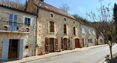 Maison à vendre à proximité de Saint-Cyprien (24)