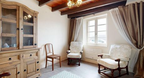 Ensemble immobilier de deux maisons mitoyennes avec terrasses