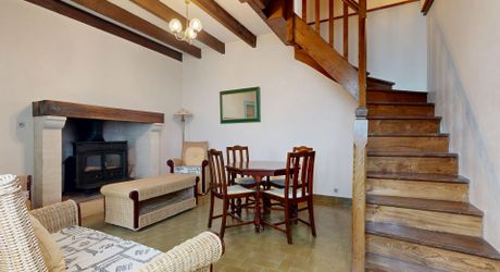 Ensemble immobilier de deux maisons mitoyennes avec terrasses