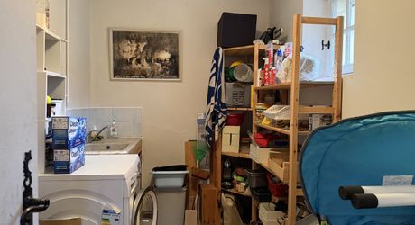 Il était une fois…un domaine secret en Périgord Noir Avec une maison principale, 2 chambres d’hôtes et 2 gîtes, proche des commodités.