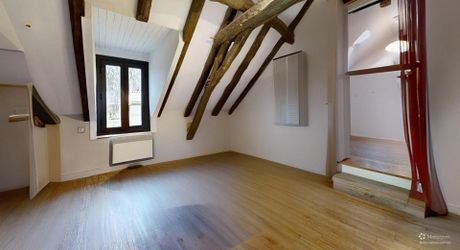 Il était une fois…un domaine secret en Périgord Noir Avec une maison principale, 2 chambres d’hôtes et 2 gîtes, proche des commodités.