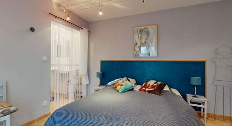 Il était une fois…un domaine secret en Périgord Noir Avec une maison principale, 2 chambres d’hôtes et 2 gîtes, proche des commodités.