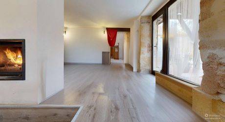 Il était une fois…un domaine secret en Périgord Noir Avec une maison principale, 2 chambres d’hôtes et 2 gîtes, proche des commodités.