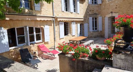 Au cœur de Beynac et Cazenac, l'un des plus beaux villages de France, vallée de la Dordogne - Périgord Noir