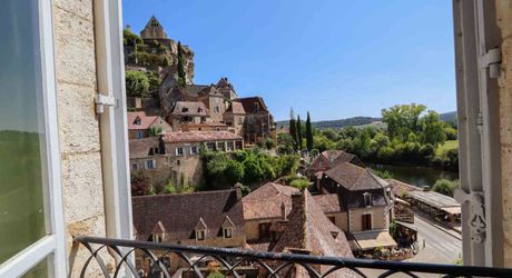 Au cœur de Beynac et Cazenac, l'un des plus beaux villages de France, vallée de la Dordogne - Périgord Noir