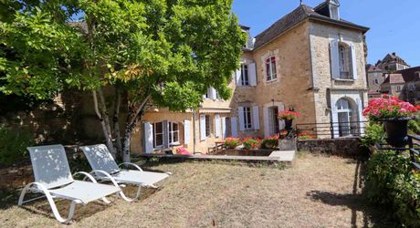 Au cœur de Beynac et Cazenac, l'un des plus beaux villages de France, vallée de la Dordogne - Périgord Noir