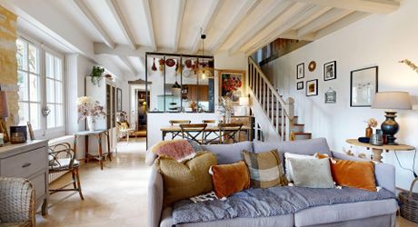 Maison de charme en pierre avec piscine, vue et calme !