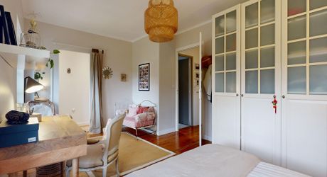 Maison de charme en pierre avec piscine, vue et calme !