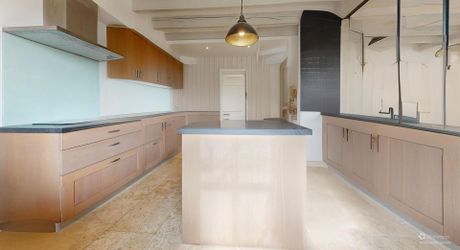 Maison de charme en pierre avec piscine, vue et calme !