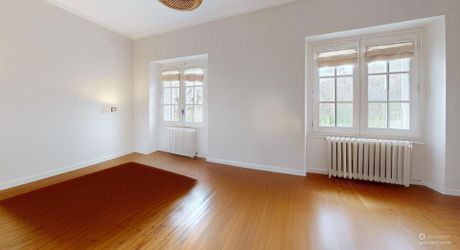 Maison de charme en pierre avec piscine, vue et calme !