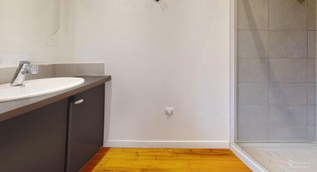 Maison de charme en pierre avec piscine, vue et calme !