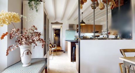 Maison de charme en pierre avec piscine, vue et calme !