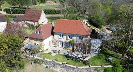 Maison de charme en pierre avec piscine, vue et calme !