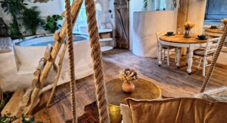 Cocon romantique avec jacuzzi au bord de la Dordogne