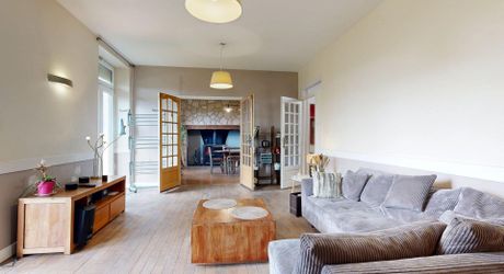 Propriété  avec deux gites,  une maison principale et deux piscines