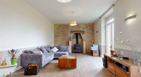 Propriété  avec deux gites,  une maison principale et deux piscines