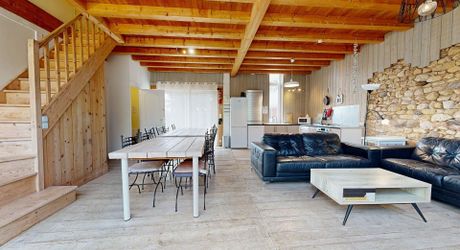 Propriété  avec deux gites,  une maison principale et deux piscines