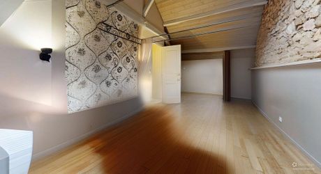 Propriété  avec deux gites,  une maison principale et deux piscines