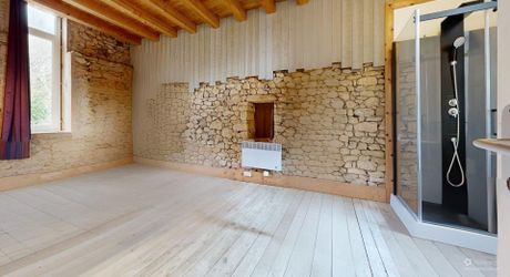 Propriété  avec deux gites,  une maison principale et deux piscines