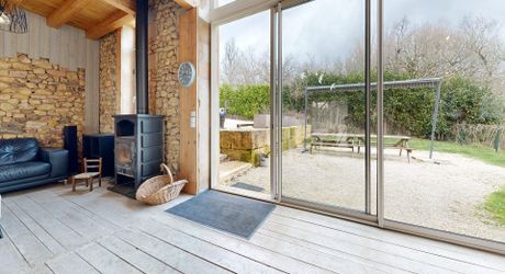 Propriété  avec deux gites,  une maison principale et deux piscines