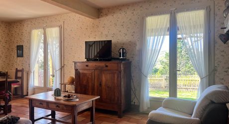 Maison de caractère : le calme de la campagne à 5 minutes des commodités