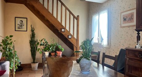 Maison de caractère : le calme de la campagne à 5 minutes des commodités