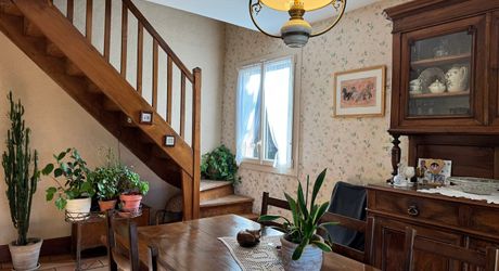 Maison de caractère : le calme de la campagne à 5 minutes des commodités