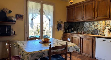 Maison de caractère : le calme de la campagne à 5 minutes des commodités