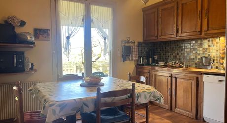 Maison de caractère : le calme de la campagne à 5 minutes des commodités