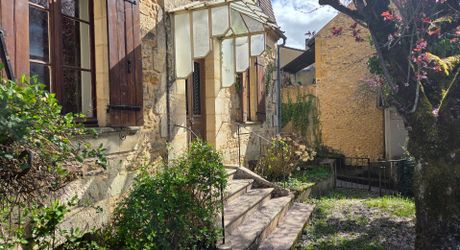 Property comprising two houses with great potential!