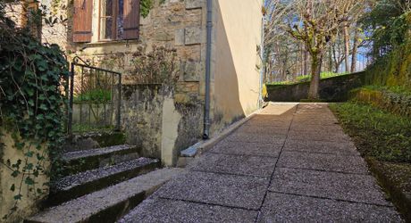 Property comprising two houses with great potential!