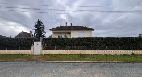 Maison contemporaine de 4 chambres, investissement locatif, proche des commerces