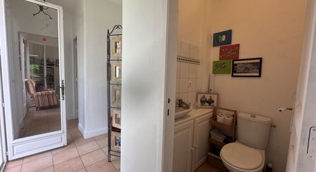 Charmant pied-à-terre contemporain – 64 m² dans un parc d’exception