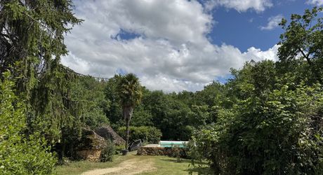Maison ancienne avec piscine, grange et borie !