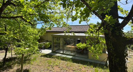 Maison de campagne avec grand terrain modulable, proche des commerces et au calme