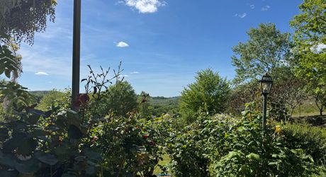 Maison de campagne avec grand terrain modulable, proche des commerces et au calme