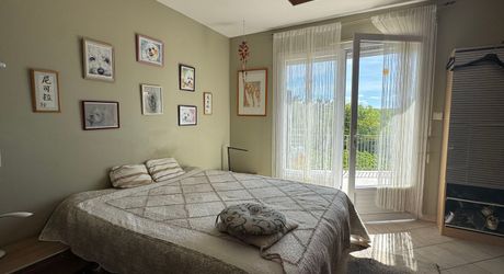 Maison de campagne avec grand terrain modulable, proche des commerces et au calme