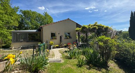 Maison de campagne avec grand terrain modulable, proche des commerces et au calme