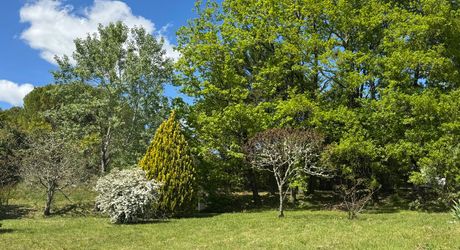 Maison de campagne avec grand terrain modulable, proche des commerces et au calme