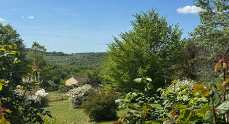 Maison de campagne avec grand terrain modulable, proche des commerces et au calme