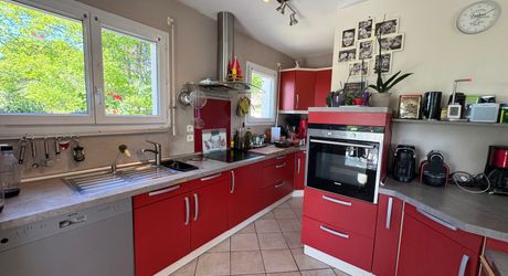 Maison de campagne avec grand terrain modulable, proche des commerces et au calme