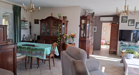 Maison de campagne avec grand terrain modulable, proche des commerces et au calme