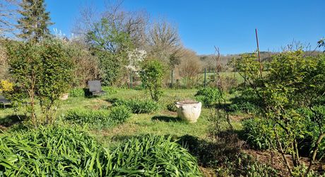 Authentique Maison Perigordine flanquée d'une tour avec jardin de 1500m2