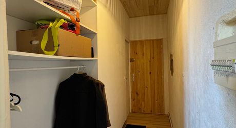 Bel Immeuble comprenant  5 logements et un garage au coeur du village