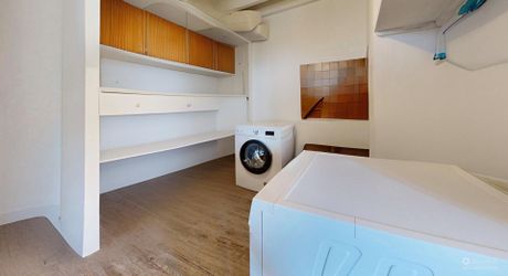  Demeure de caractère, de plain pied, avec une très belle vue, 4 chambres et une piscine, au pied des sites majeurs de la Vallée de la Dordogne.